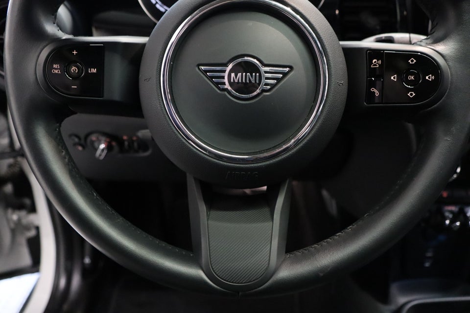 MINI Cooper SE Camden Edition 3d