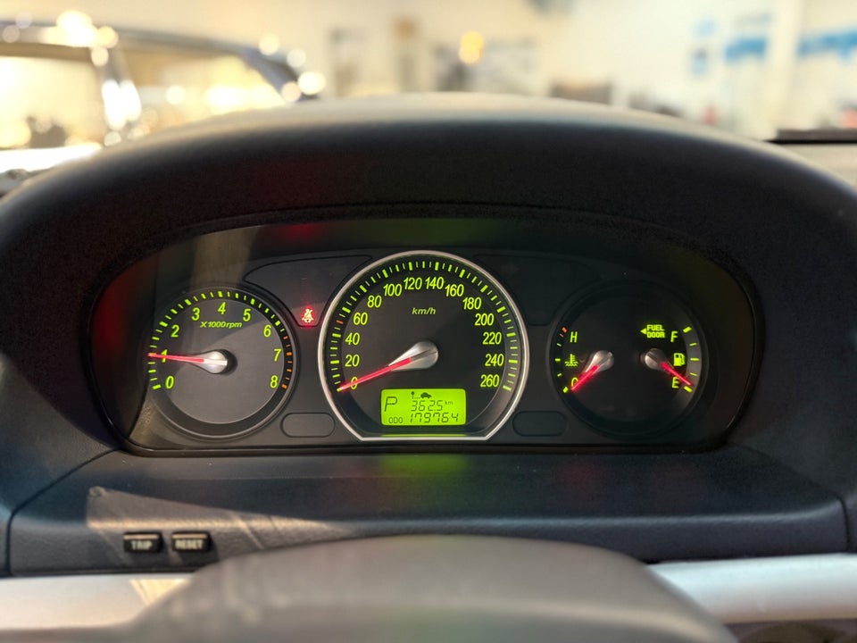 Hyundai Sonata 3,3 V6 aut. 4d