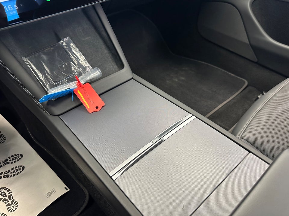 Tesla Model 3 RWD 4d