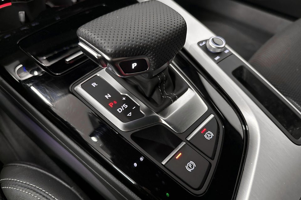 Audi A4 40 TFSi S-line Prestige Tour plus Avant S-tr. 5d