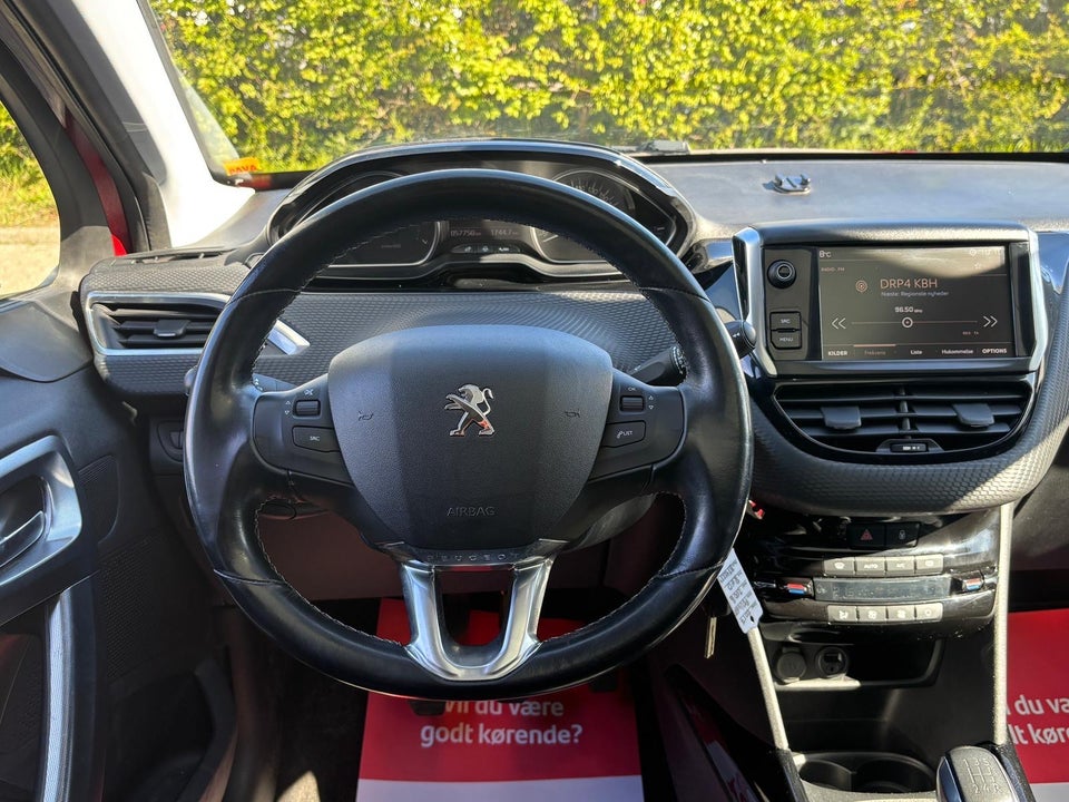 Peugeot 2008 1,2 e-THP 110 Allure Sky 5d