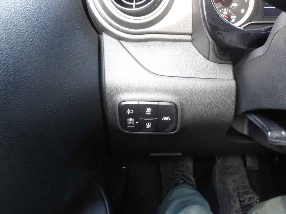 Hyundai i10 1,0 MPi Essential 5d