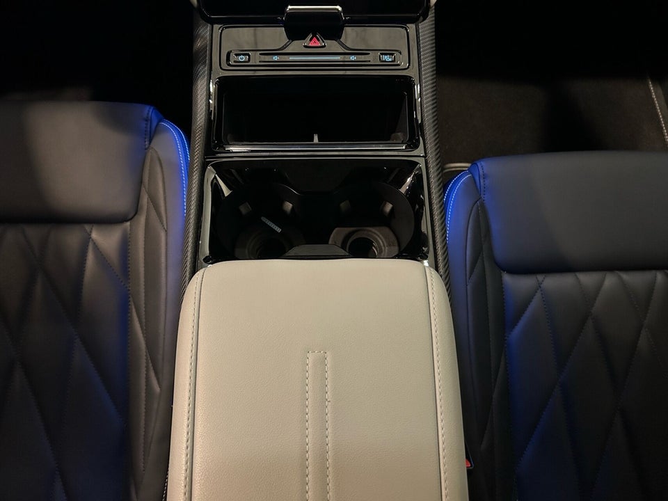 Ford Explorer 77 Premium Extended Range 5d