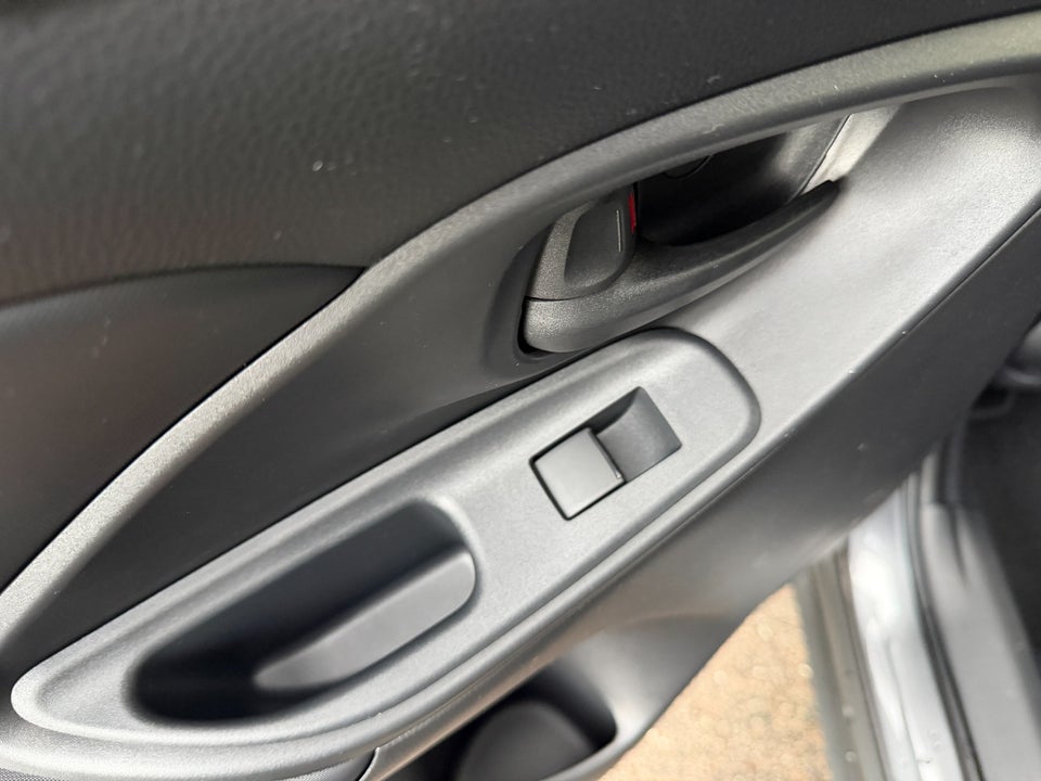 Toyota Yaris Cross 1,5 Hybrid Style e-CVT 5d