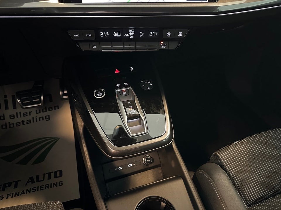 Audi Q4 e-tron 40 S-line 5d