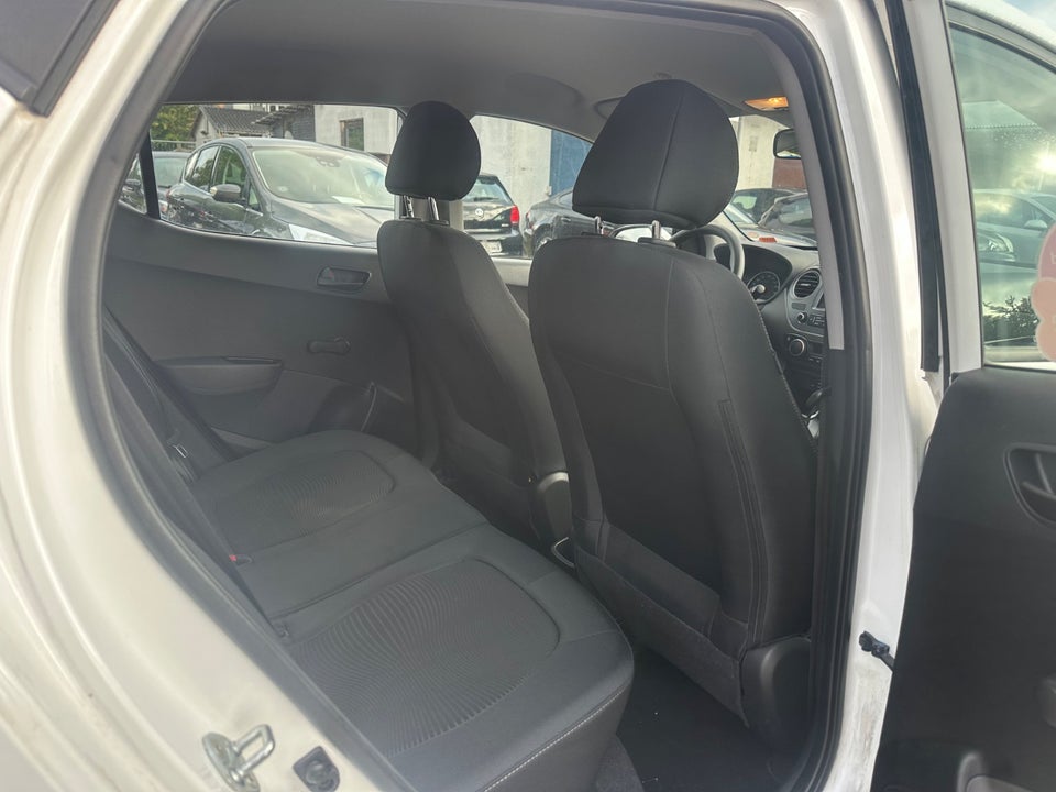 Hyundai i10 1,0 Touch 5d