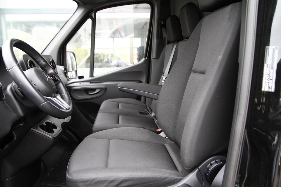 Mercedes Sprinter 215 2,0 CDi A2 Kassevogn aut. FWD