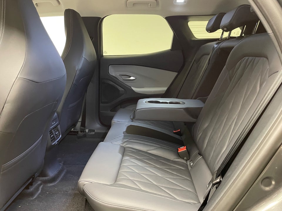 Ford Explorer 77 Premium Extended Range AWD 5d