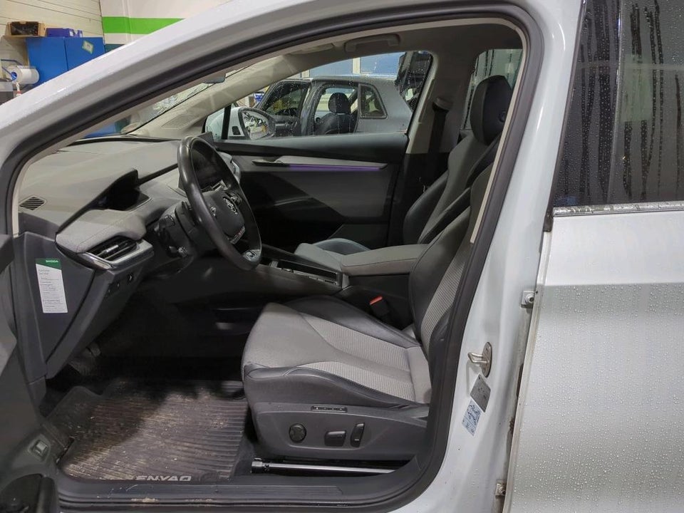 Skoda Enyaq 80 iV Plus Loft 5d