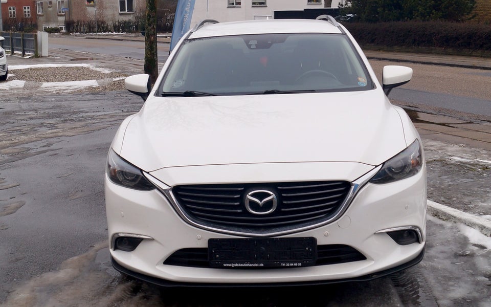 Mazda 6 2,2 SkyActiv-D 150 Core Business stc. 5d