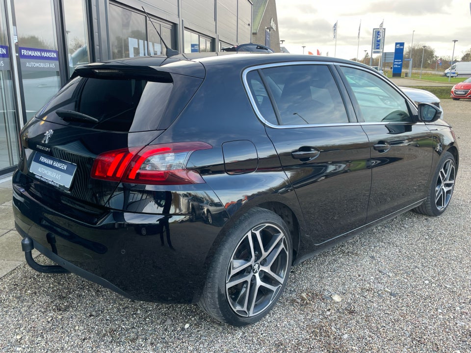 Peugeot 308 1,5 BlueHDi 130 Allure Grand 5d