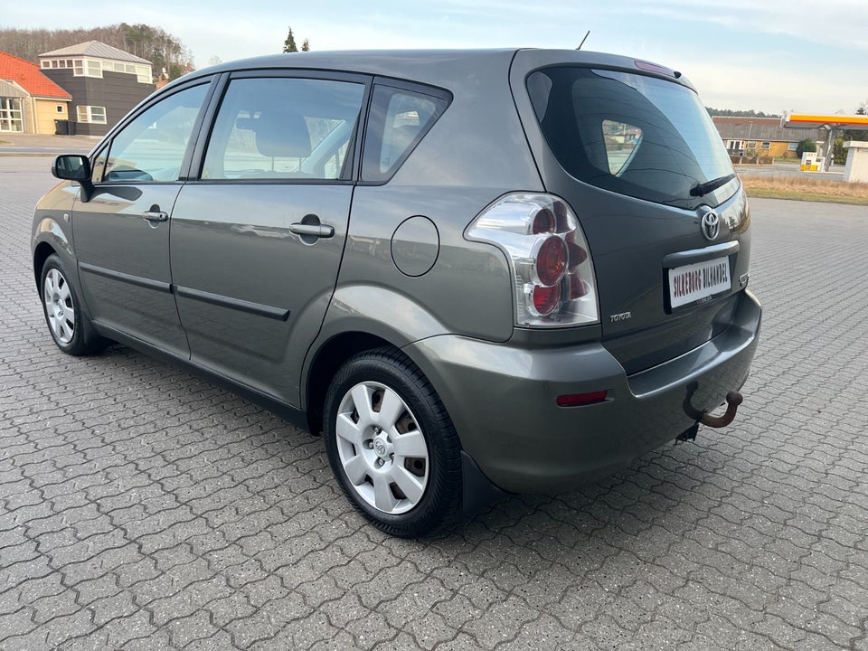 Toyota Corolla Verso 1,8 Sol 7prs 5d