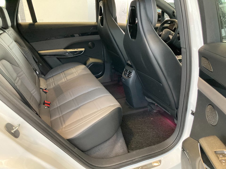 Hongqi EHS7 111 Exclusive 5d
