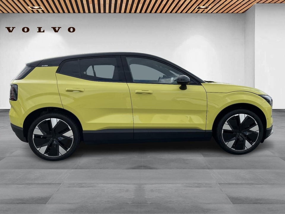 Volvo EX30 Extended Range Ultra 5d