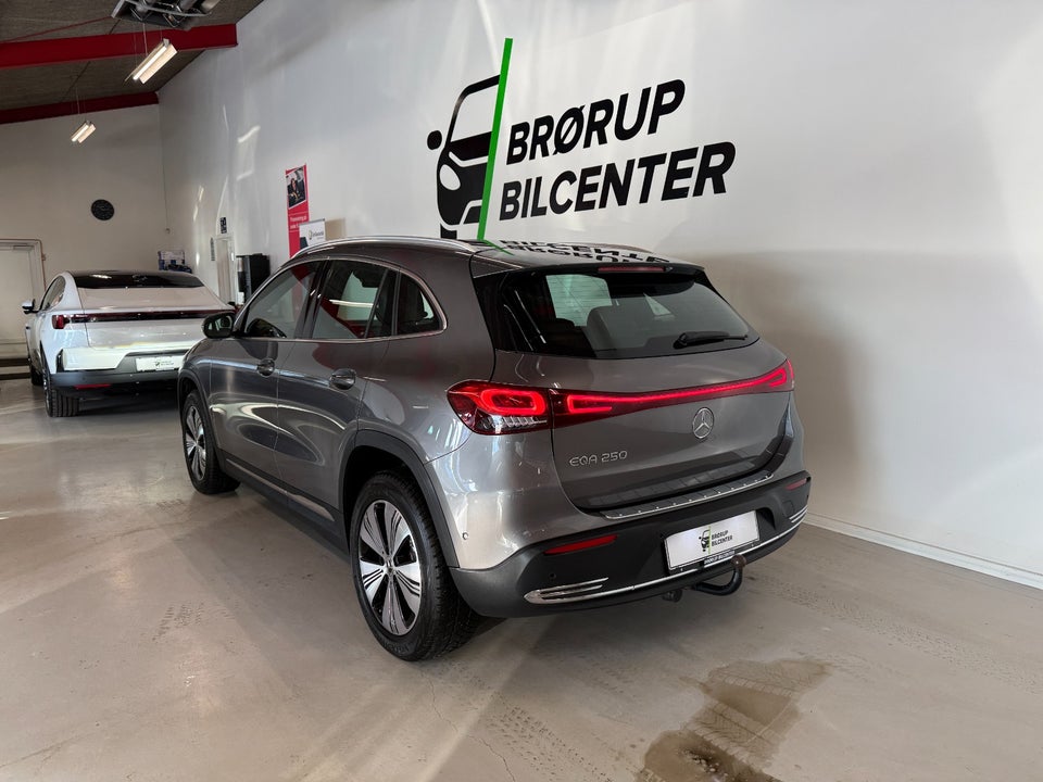 Mercedes EQA250 Progressive 5d