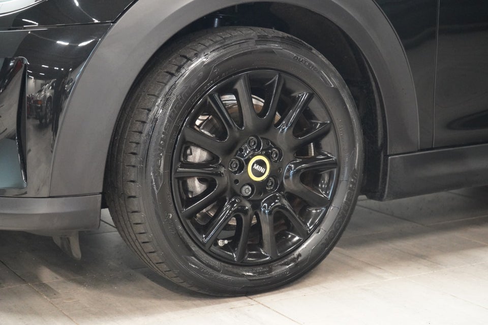 MINI Cooper SE Classic Trim 3d