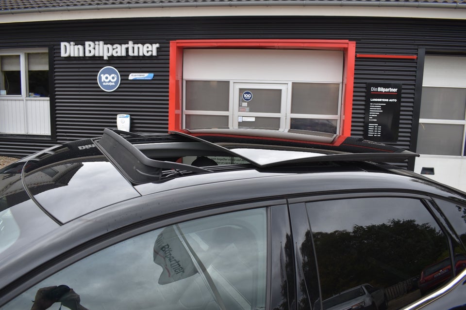 Citroën ë-C4 X 50 Palais Sky 4d