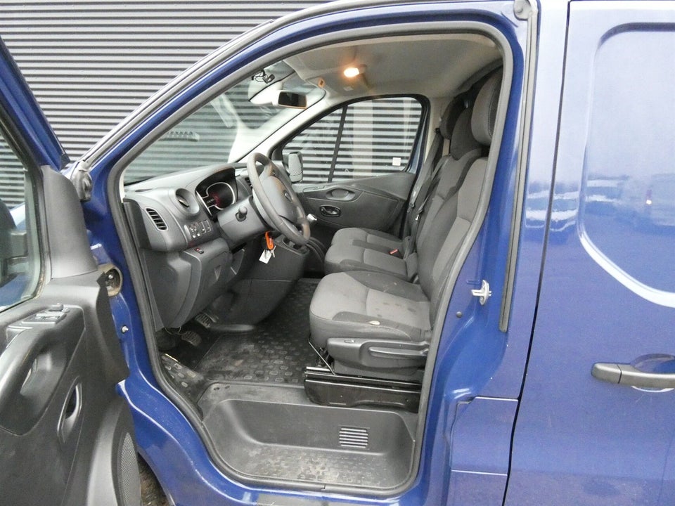 Renault Trafic T29 2,0 dCi 120 L2H1
