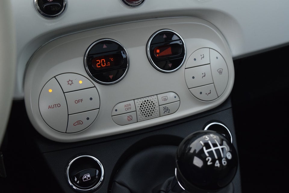 Fiat 500 1,0 Hybrid Lounge 3d