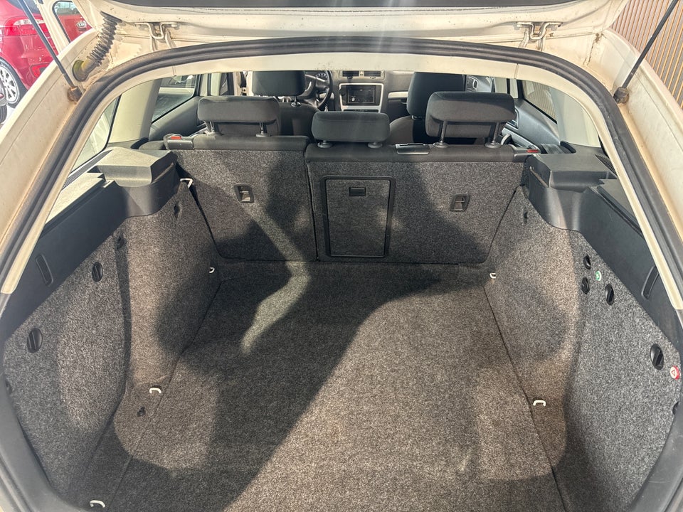 Skoda Octavia 1,6 TDi 105 Ambiente Combi GreenLine 5d