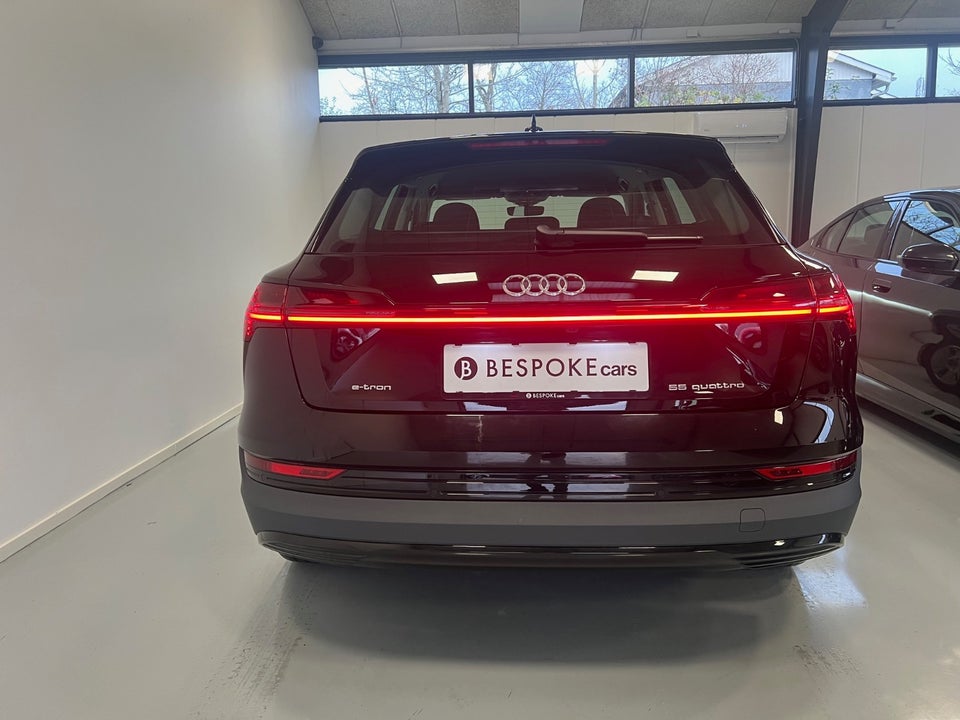 Audi e-tron 55 quattro 5d