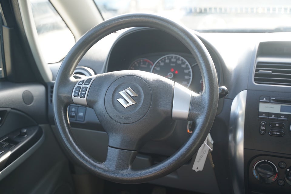 Suzuki SX4 1,6 GL-A 5d