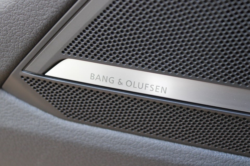 Audi A6 55 TFSi e S-line Avant quattro S-tr. 5d