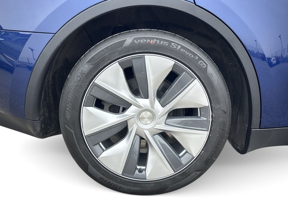 Tesla Model Y RWD 5d