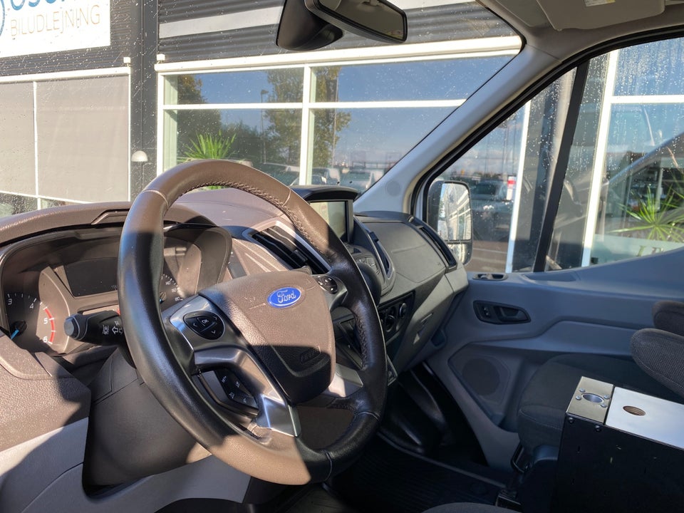 Ford Transit 350 L2 Van 2,0 TDCi 130 Trend aut. H3 FWD