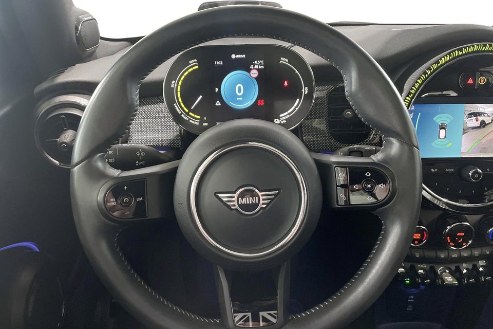 MINI Cooper SE Younique Trim 3d