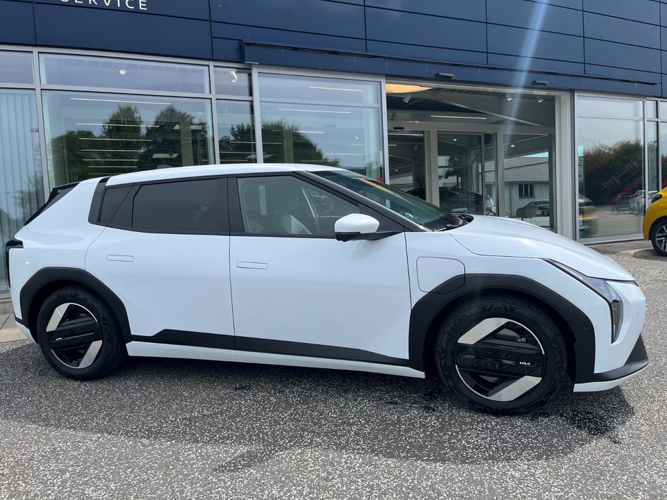 Kia EV4 81 Long Range Earth 5d
