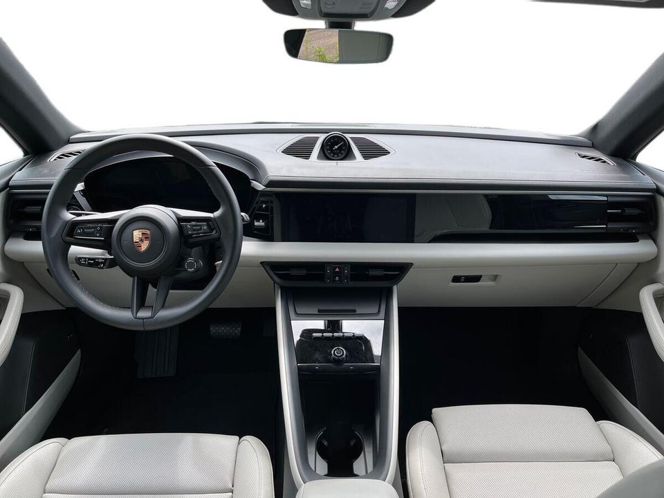 Porsche Macan 5d