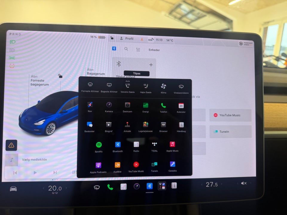 Tesla Model 3 Long Range AWD 4d
