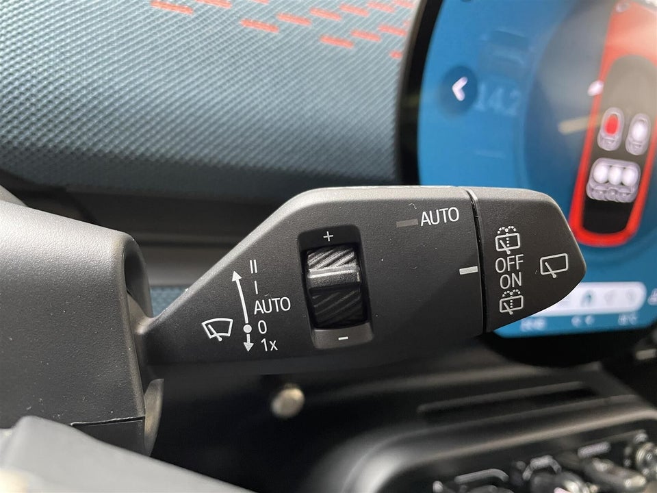 MINI Aceman E Favoured Trim M 5d