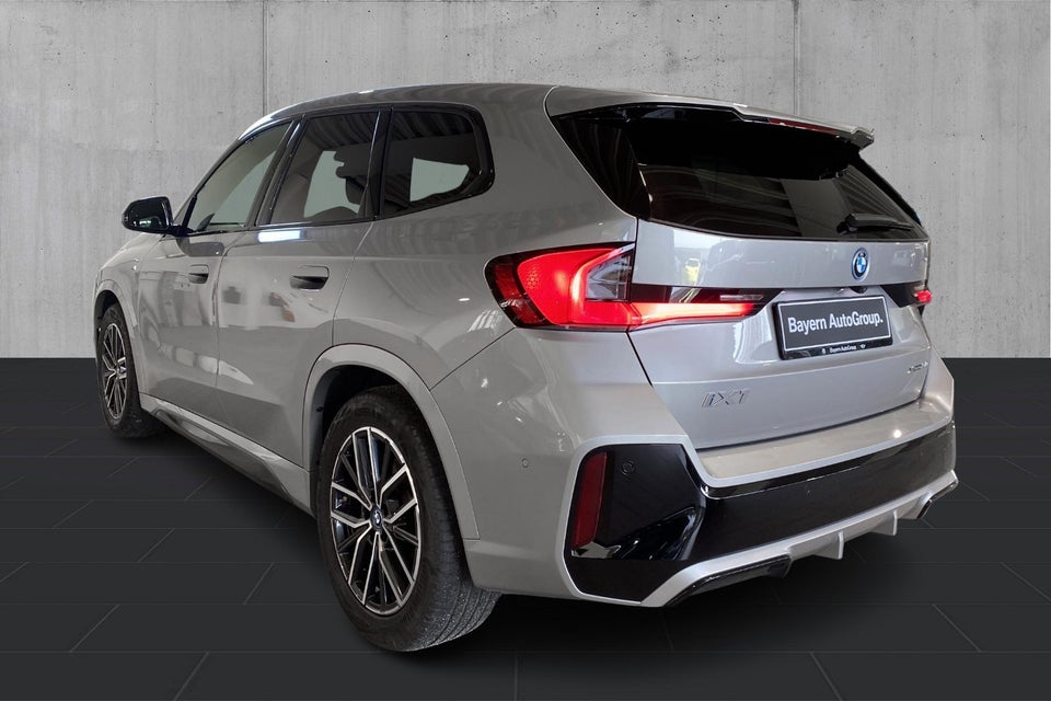 BMW iX1 xDrive30 M-Sport 5d