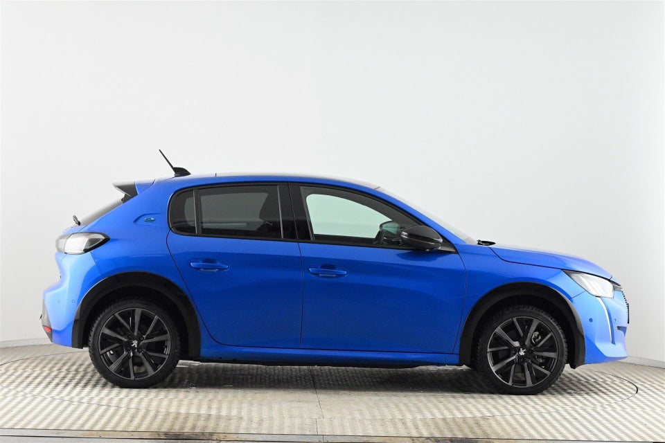 Peugeot e-208 50 GT 5d