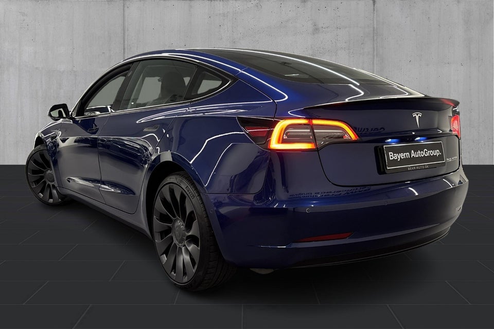 Tesla Model 3 Performance AWD 4d