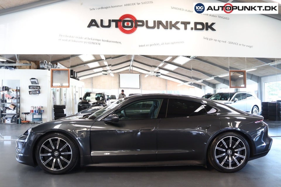 Porsche Taycan 4S Performance+ 4d