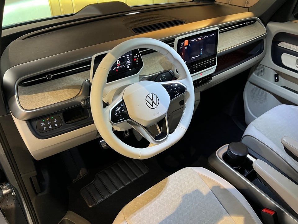 VW ID.Buzz 77 Pro SWB 5d