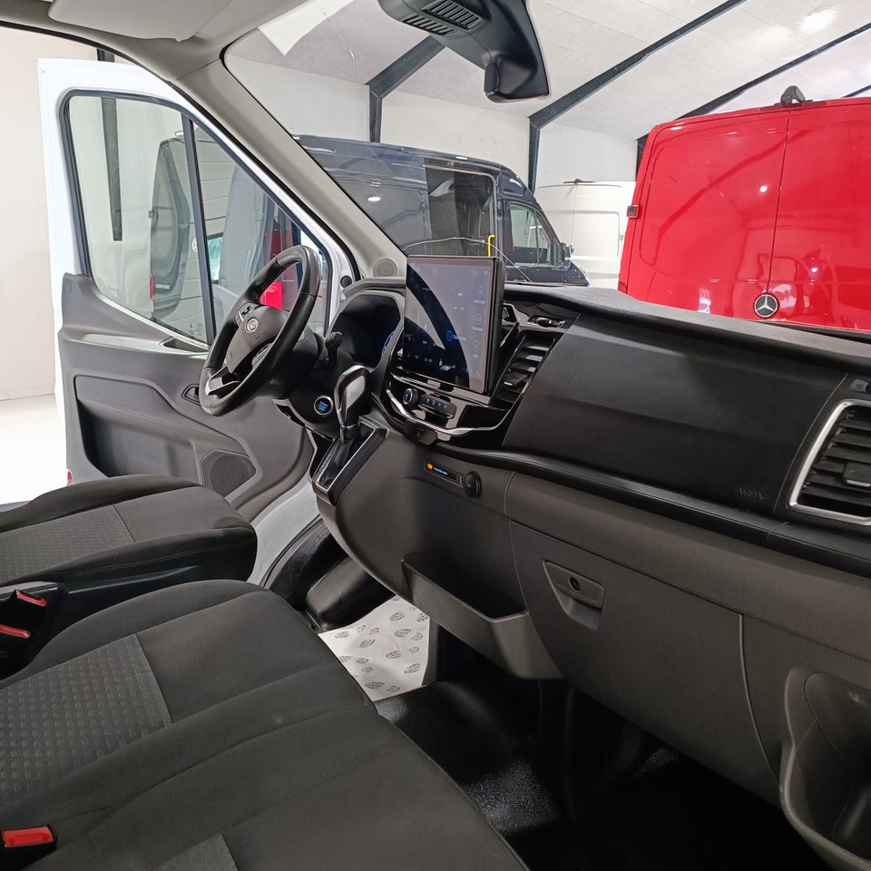 Ford Transit 350 L3 Van 2,0 TDCi 170 Limited aut. H2 FWD