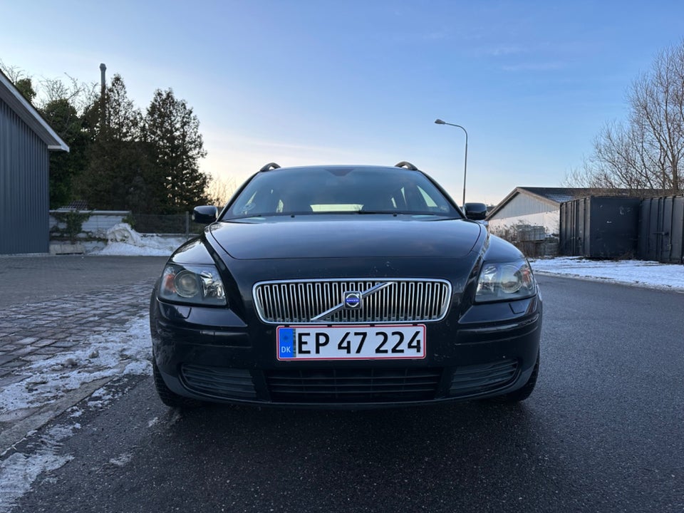 Volvo V50 1,8 Momentum 5d