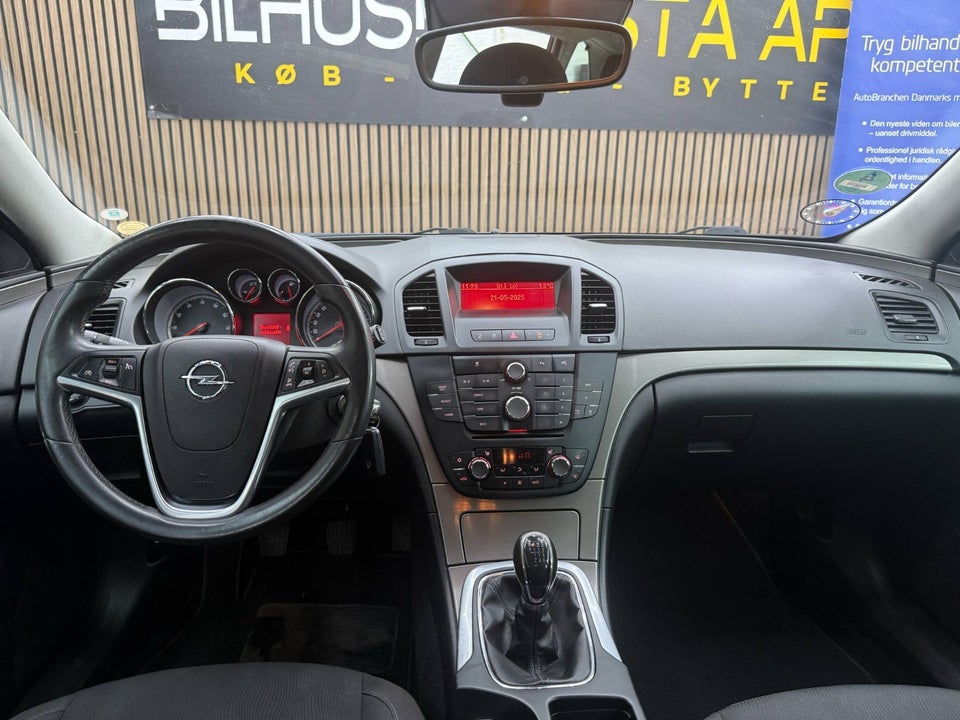 Opel Insignia 1,8 Edition Sports Tourer 5d