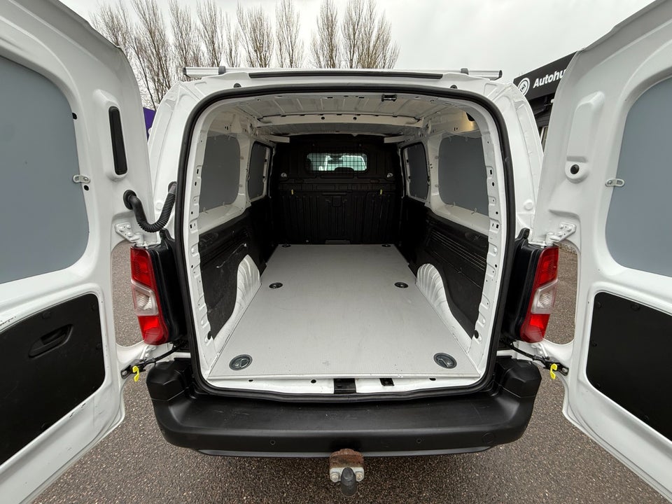 Peugeot Partner 1,5 BlueHDi 130 L2V2 Plus EAT8 Van