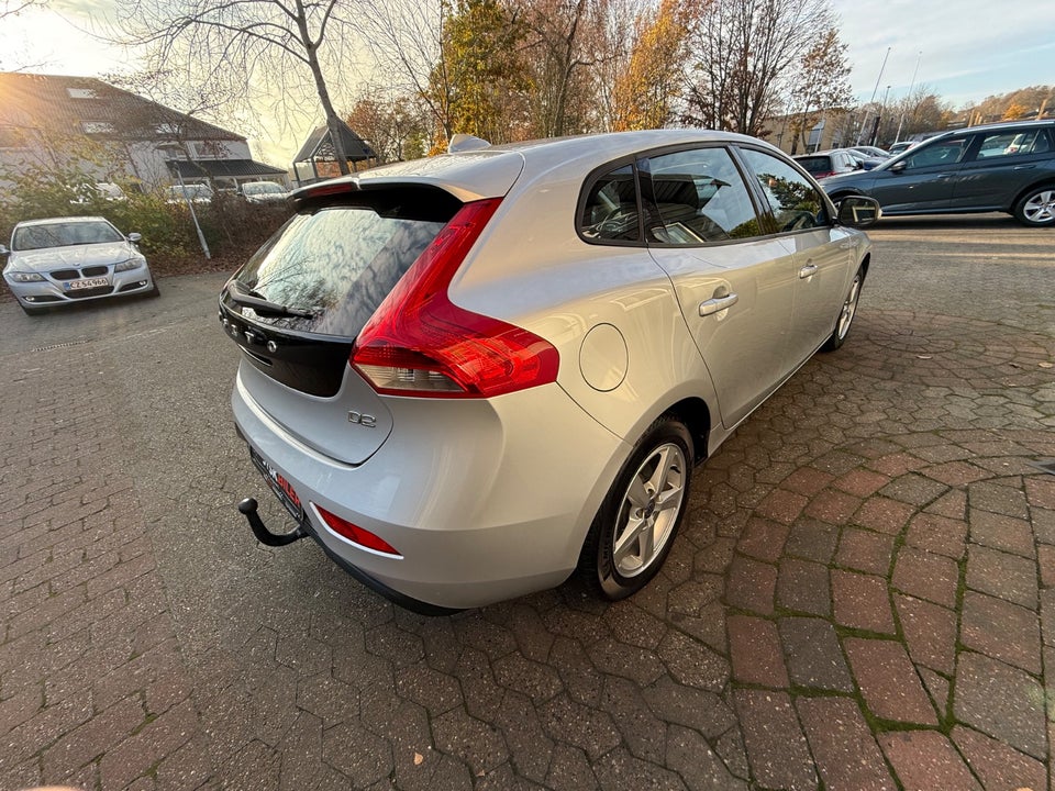 Volvo V40 1,6 D2 115 Kinetic 5d