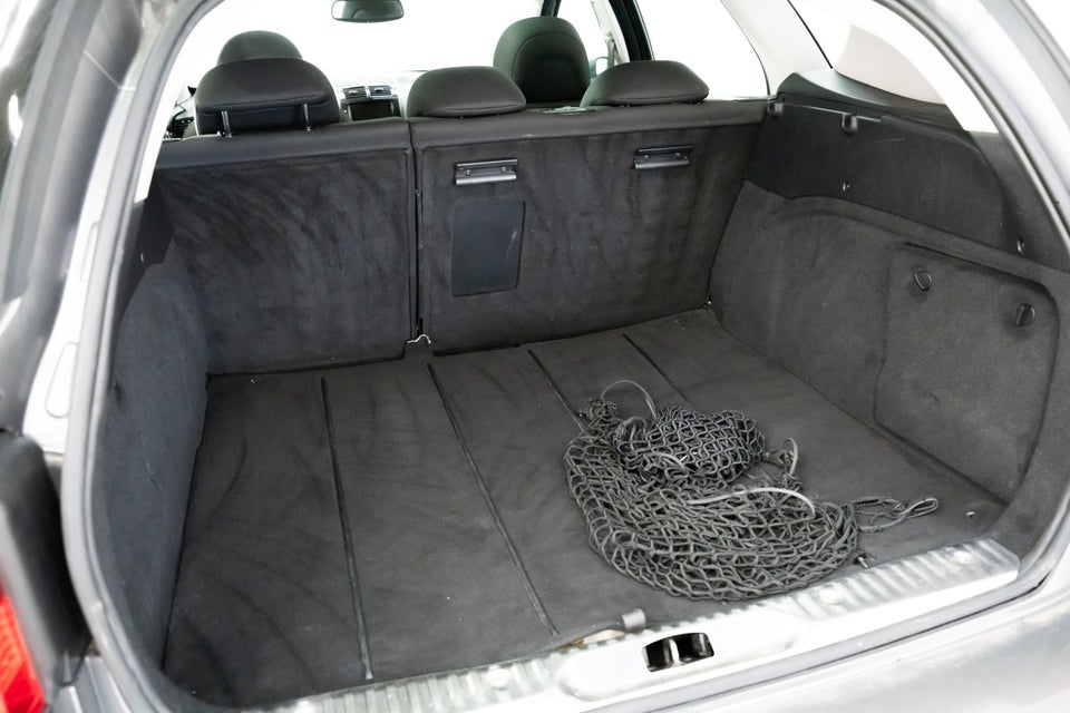 Peugeot 407 1,6 HDi 109 Premium SW 5d