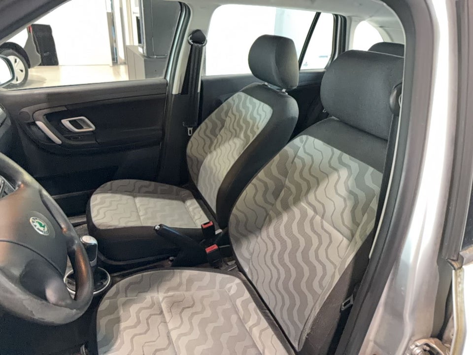 Skoda Fabia 1,2 12V Ambiente Combi 5d