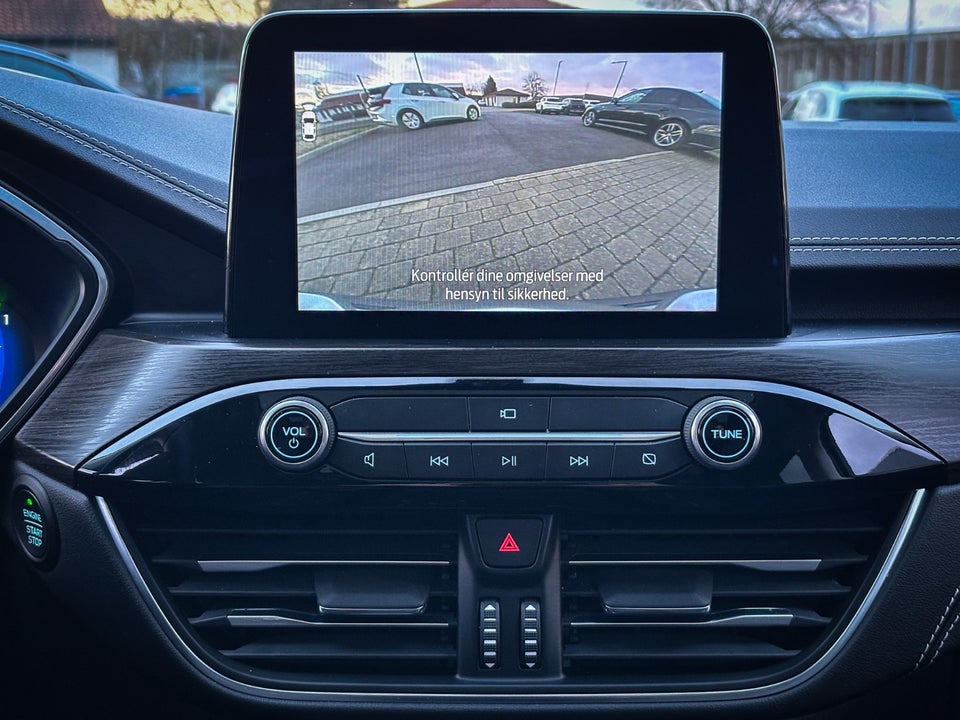 Ford Kuga 2,5 PHEV Vignale CVT 5d