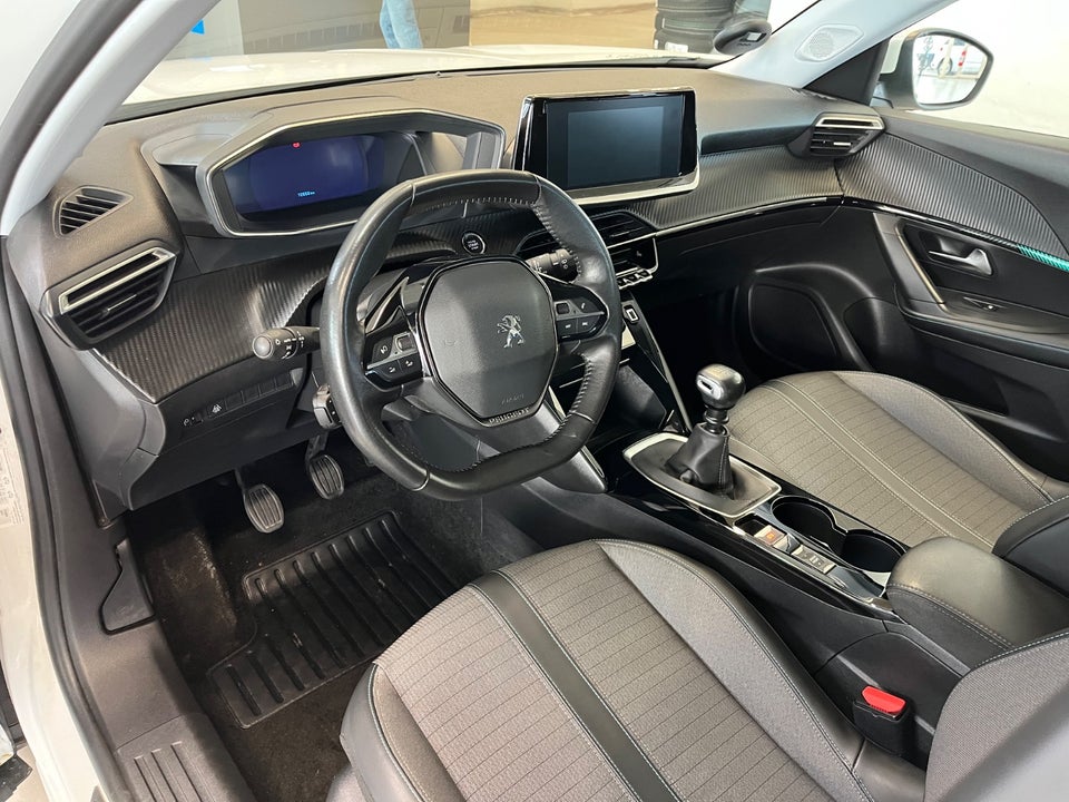 Peugeot 2008 1,2 PureTech 130 Allure Grand 5d