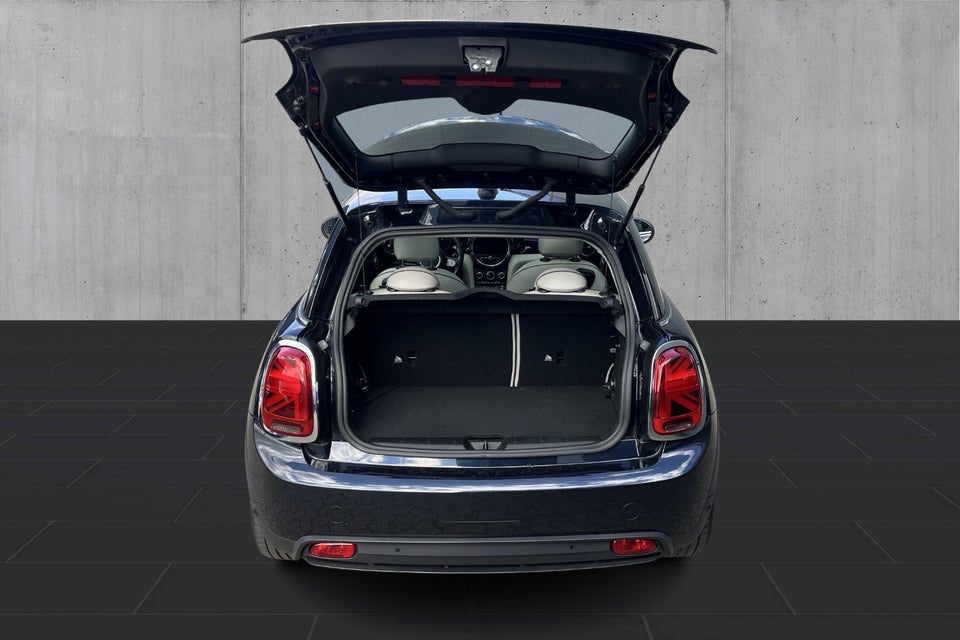 MINI Cooper SE Classic Trim 3d