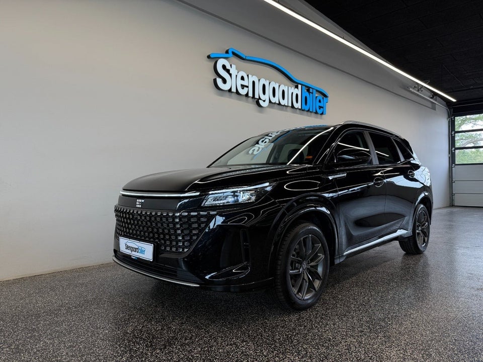Navor E5 1,5 PHEV Rock 5d